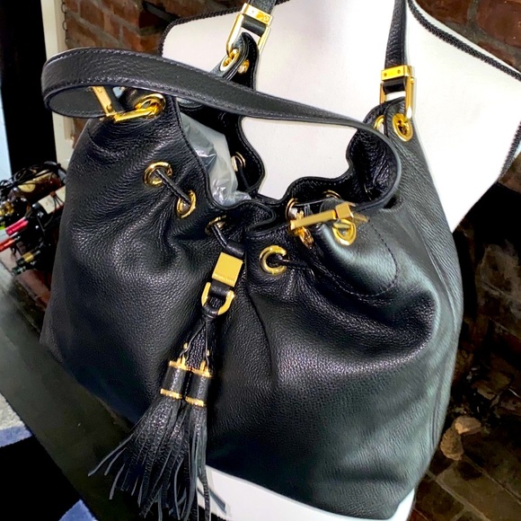 🔥MICHEAL 🔥KORS 🔥BAG.🔥 - Picture 1 of 6